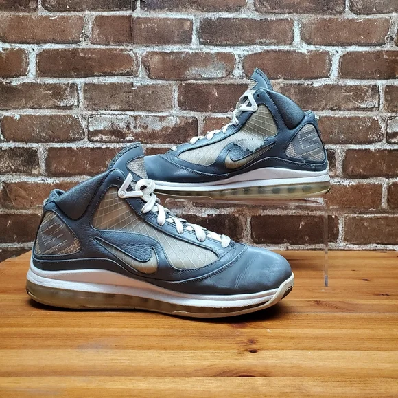 Nike LeBron 7 Cool Grey - Picture 2 of 12